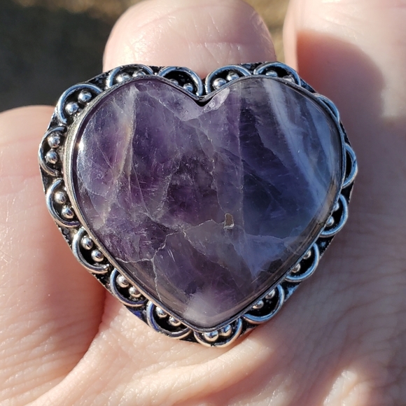 New Unique Heart Shaped Chevron Amethyst 925 Silver Statement Ring. - Picture 5 of 16